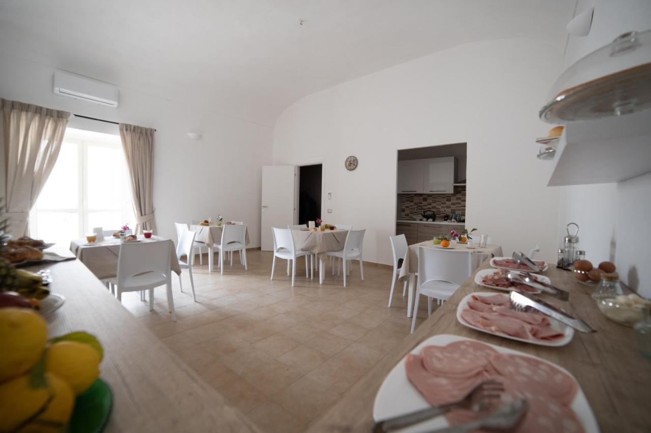 B&B Palazzo Loreto Avola Bagian luar foto